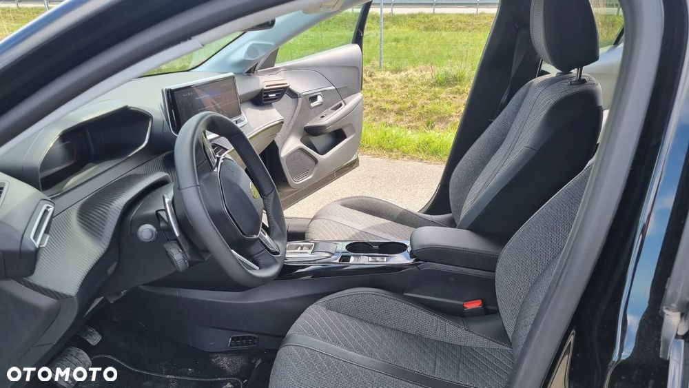 Peugeot 208 1.2 PureTech Allure Pack S&S EAT8 - 30