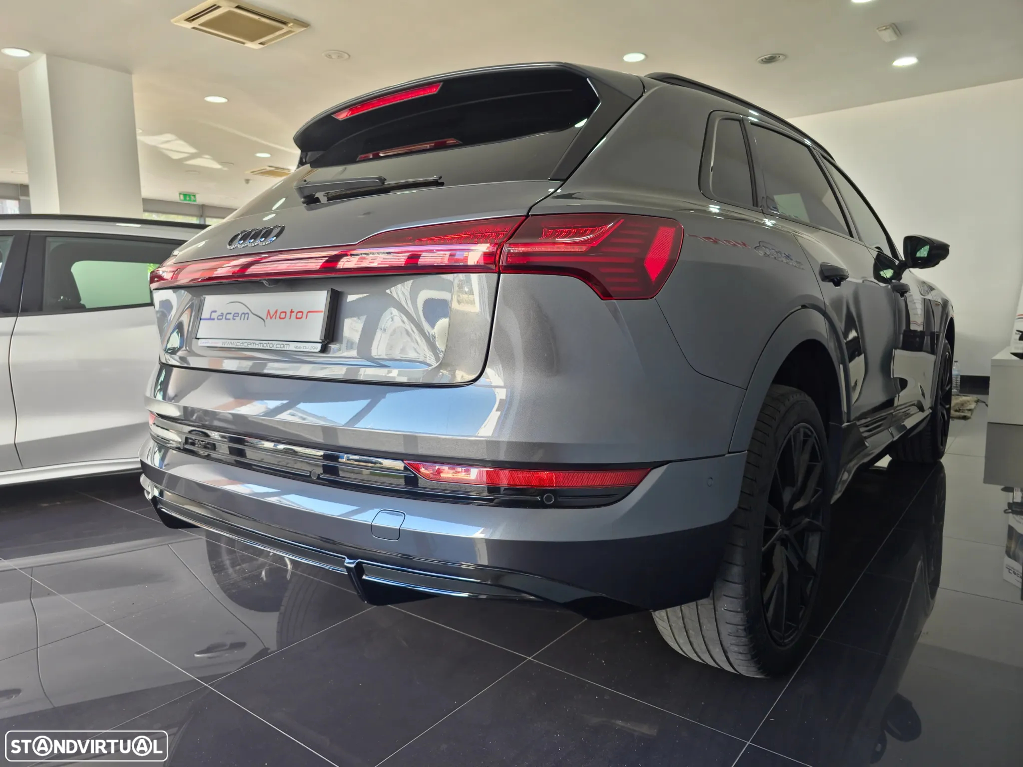 Audi e-tron 50 quattro S line - 12