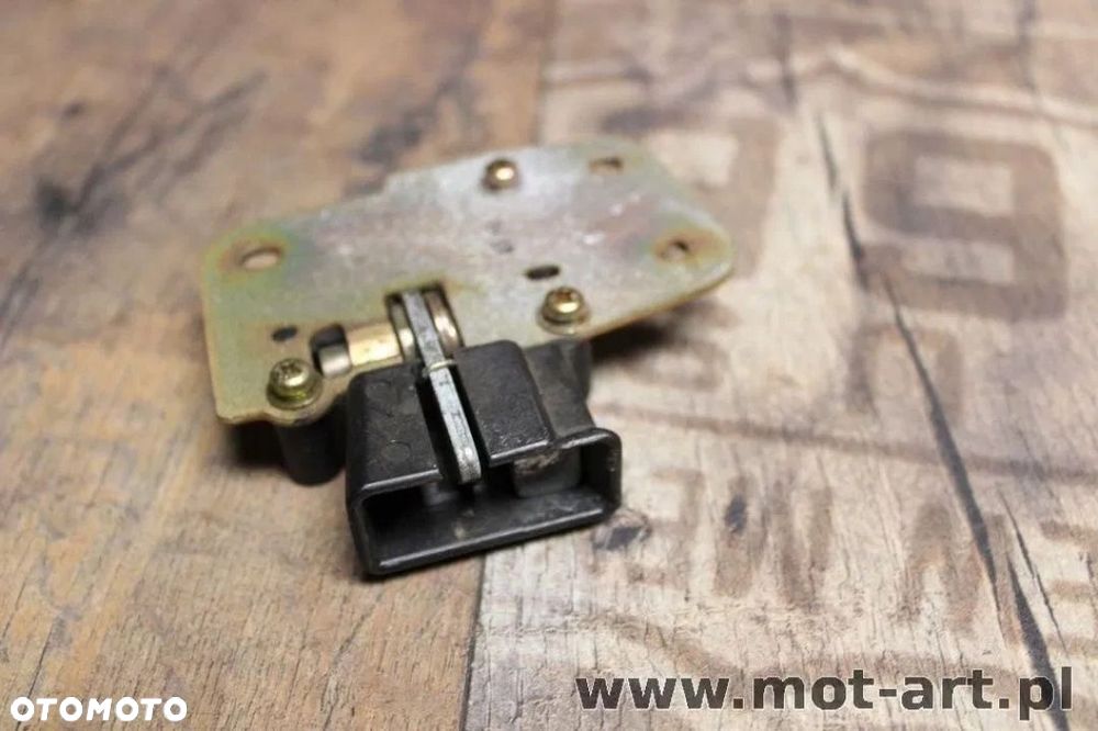 ZAMEK KUFRA YAMAHA XVZ1300 VENTURE - 5