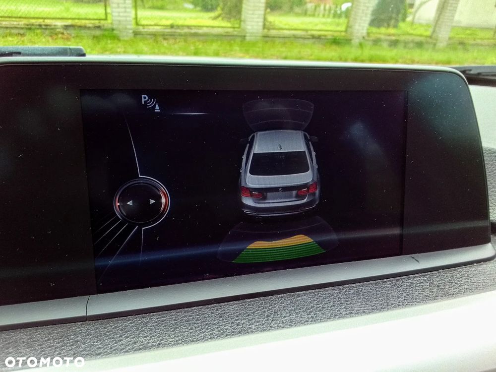 BMW Seria 3 - 26