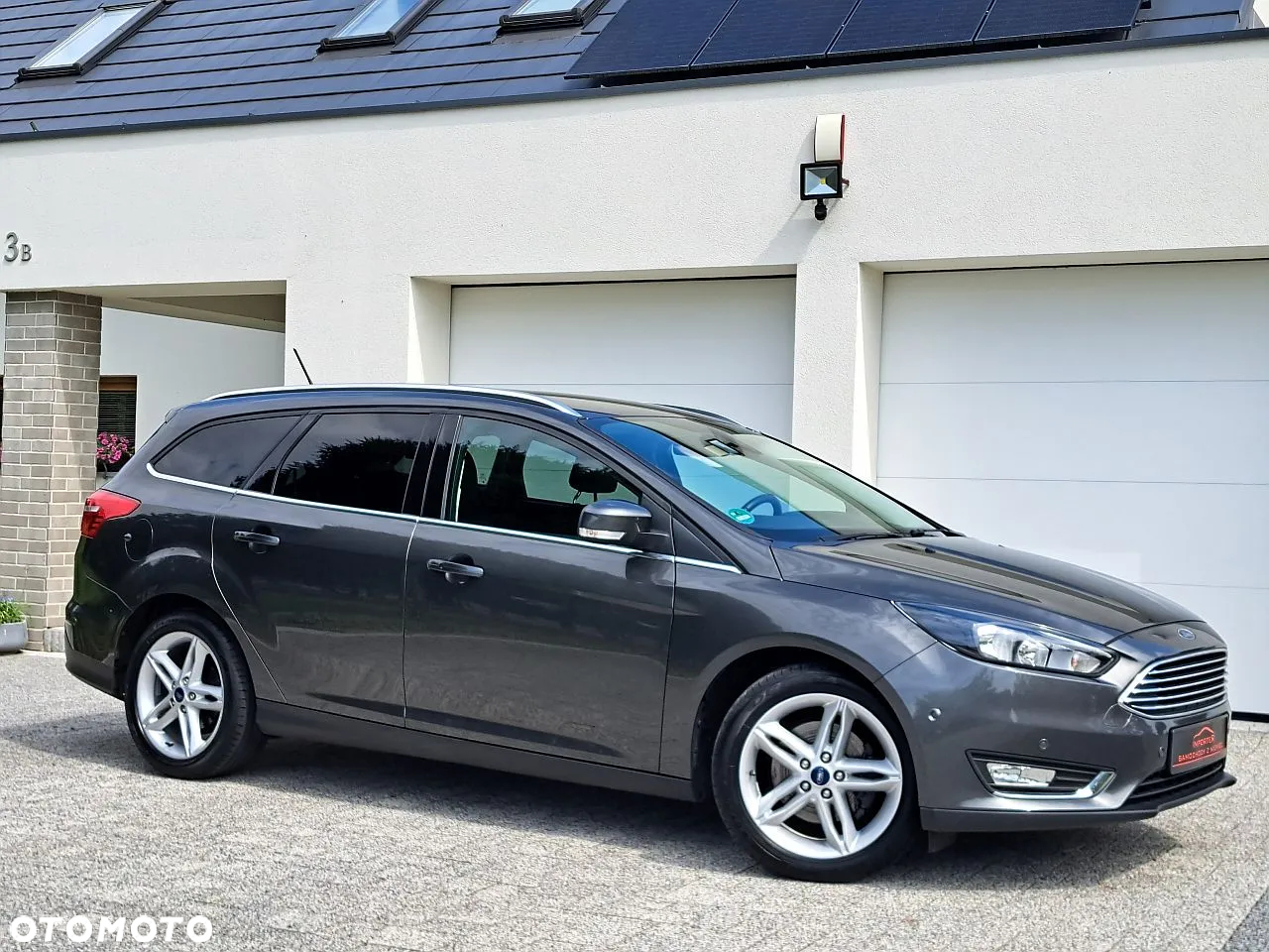 Ford Focus 1.5 EcoBoost Start-Stopp-System TITANIUM - 2