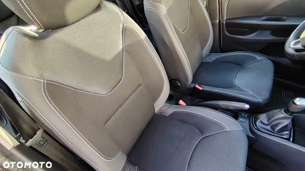 Renault Clio 1.2 16V Alize - 17