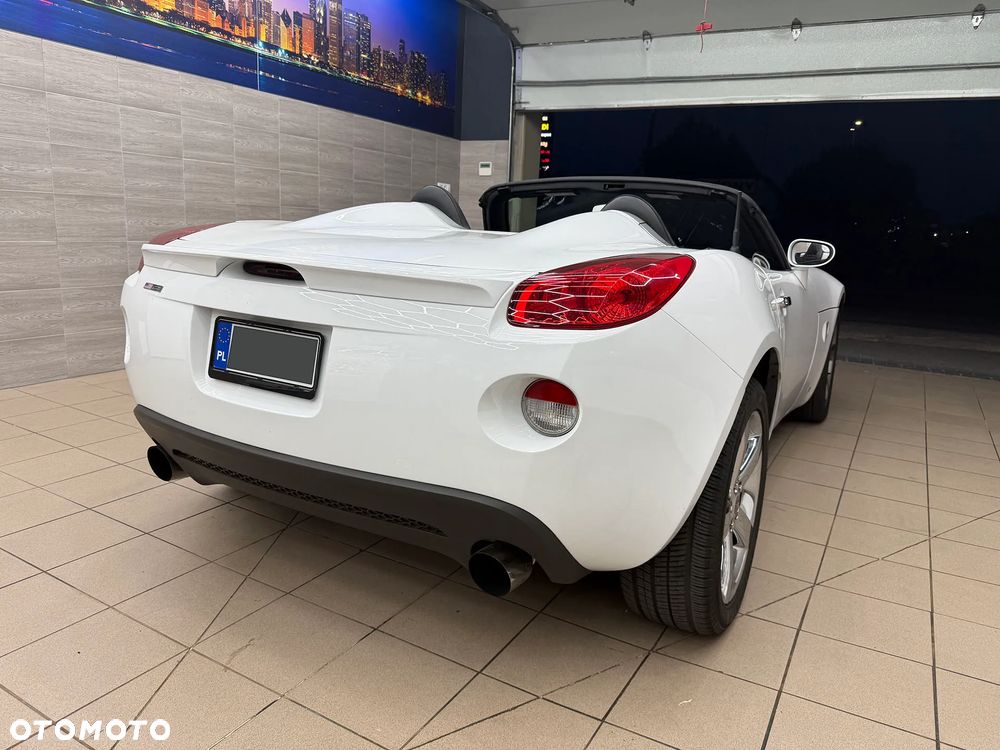 Pontiac Solstice - 8