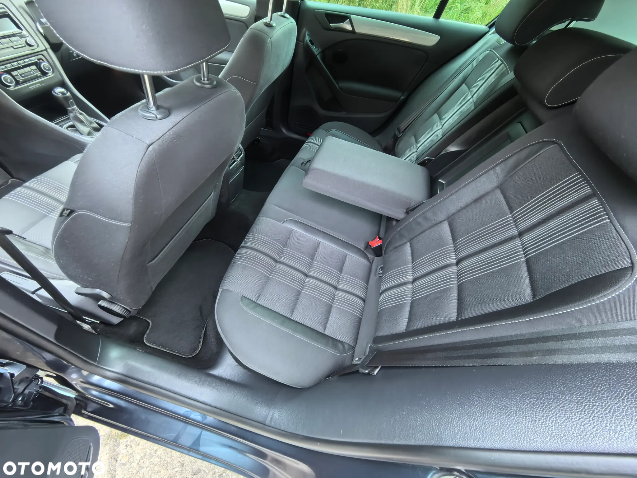Volkswagen Golf - 31