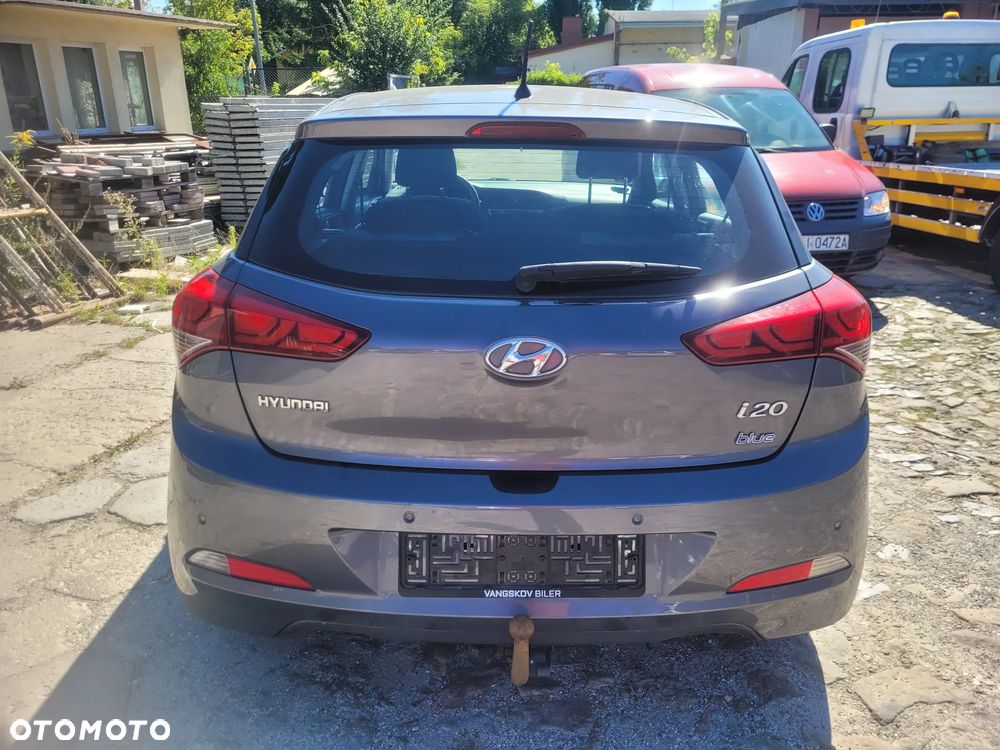 Hyundai i20 blue 1.2 YES Silver - 14