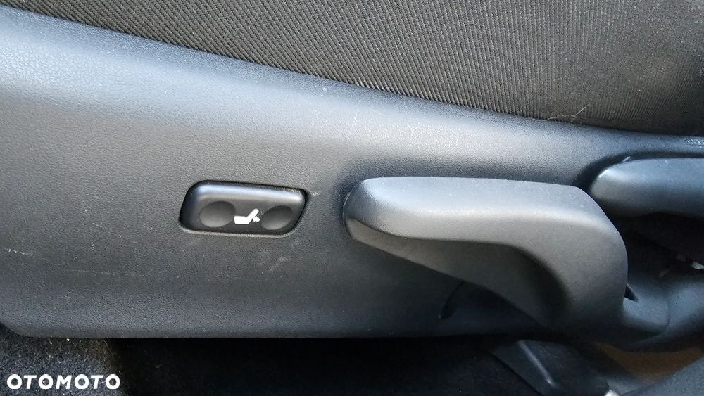 Toyota Auris - 22