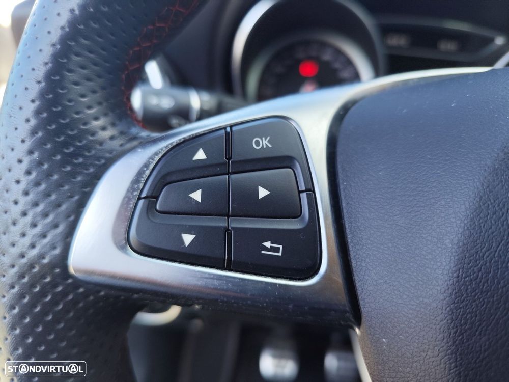 Mercedes-Benz CLA 200 d Urban - 21