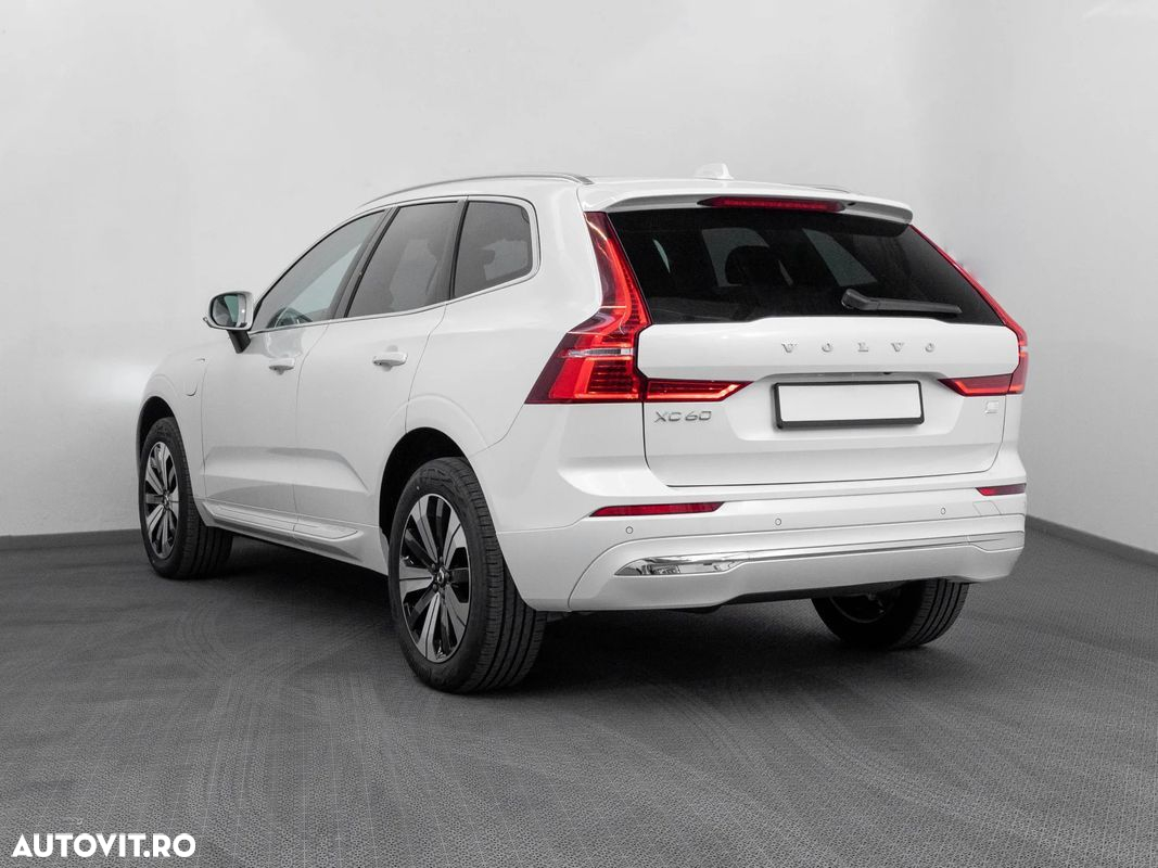 Volvo XC 60 Recharge T6 AWD AT Core - 3