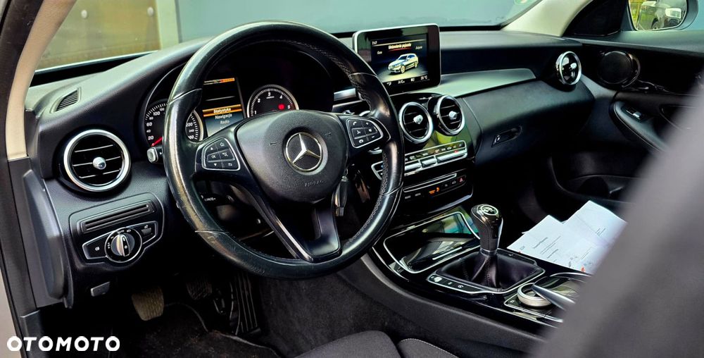 Mercedes-Benz Klasa C - 23