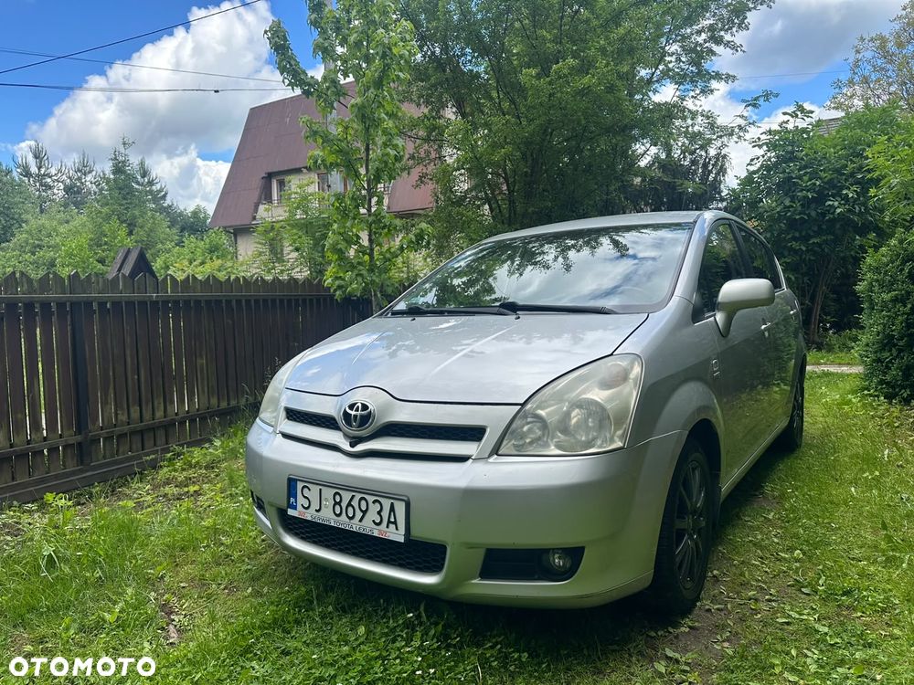 Toyota Corolla Verso - 15