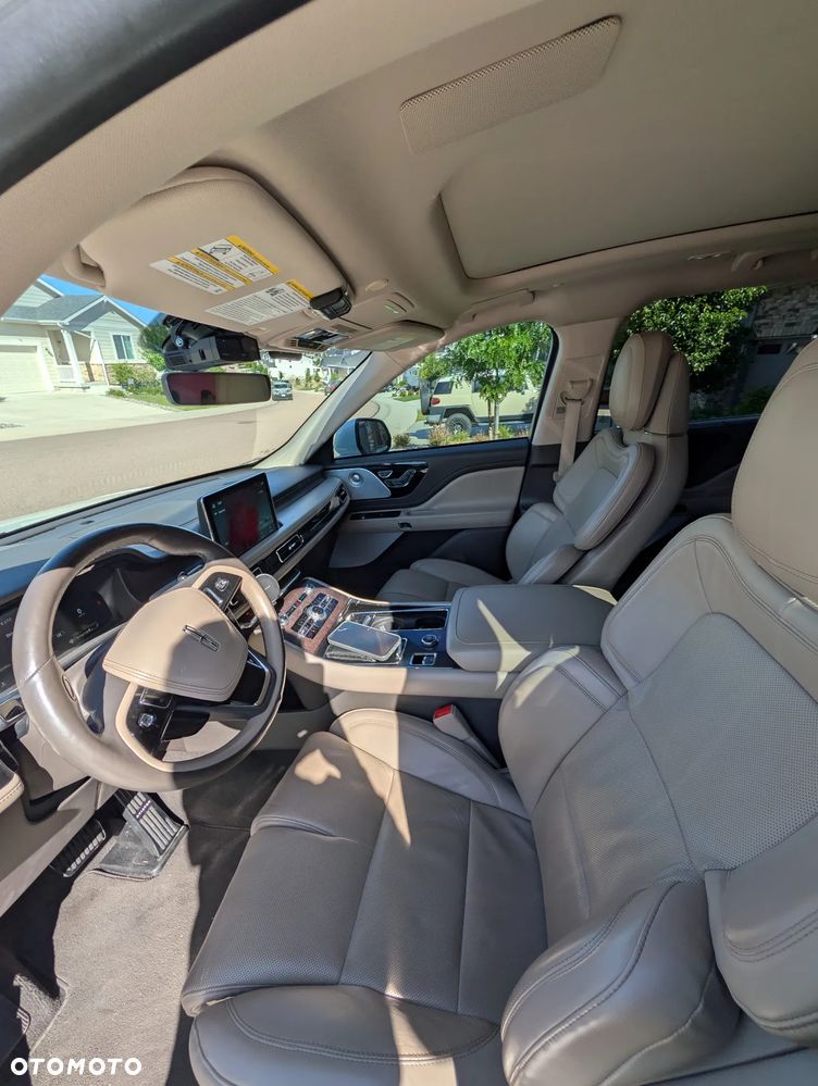 Lincoln Aviator - 19