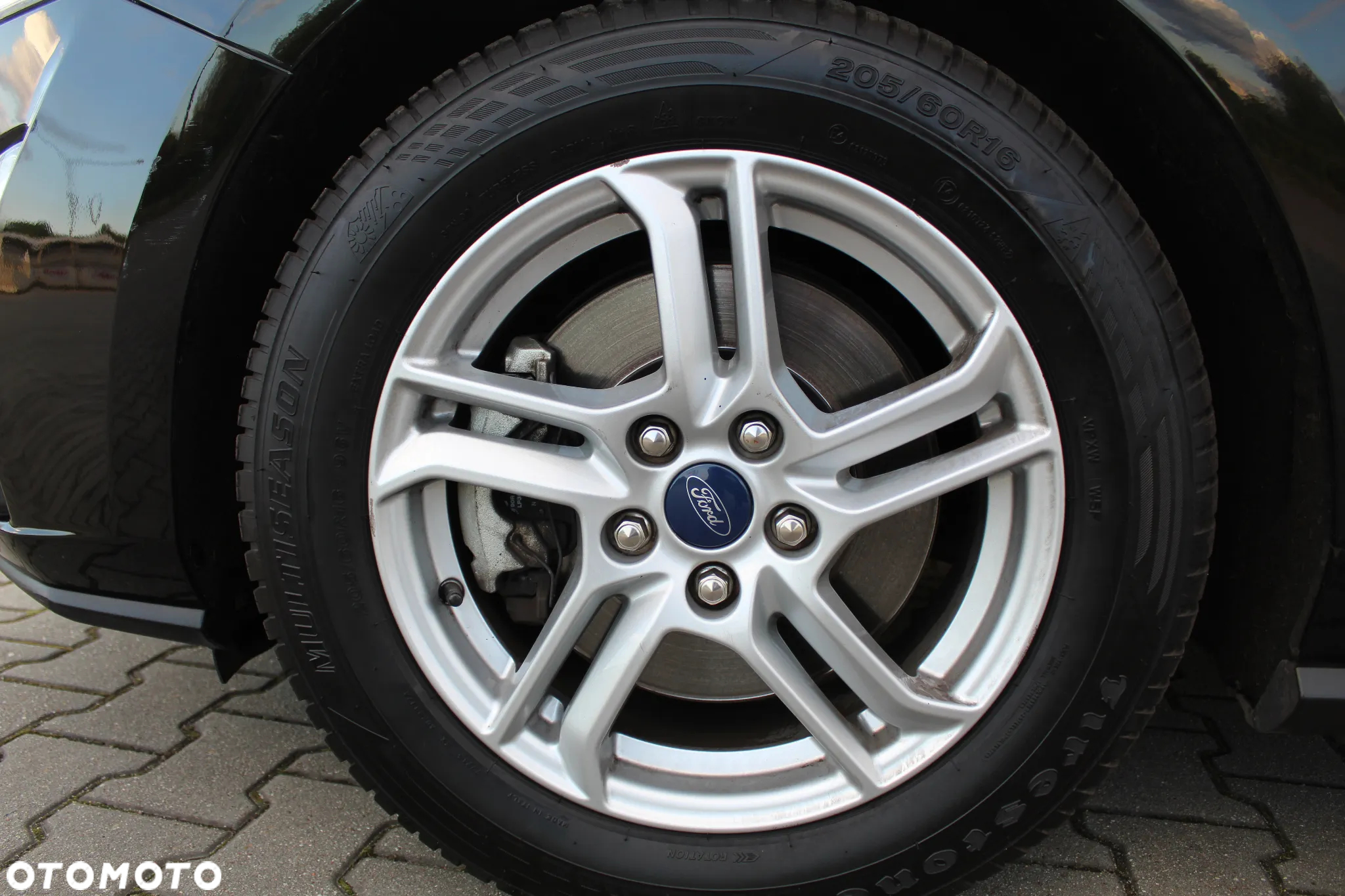 Ford Focus 1.0 EcoBoost Titanium - 30