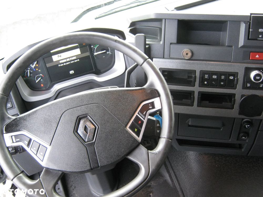 Renault T-460 SPROWADZONE - 10