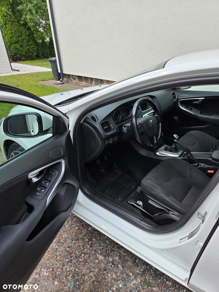 Volvo V40 D2 Kinetic - 7