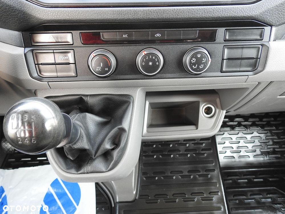 Volkswagen CRAFTER SKRZYNIA PODWÓJNA KABINA DOKA 7 MIEJSC KLIMATYZACJA  140KM - 34