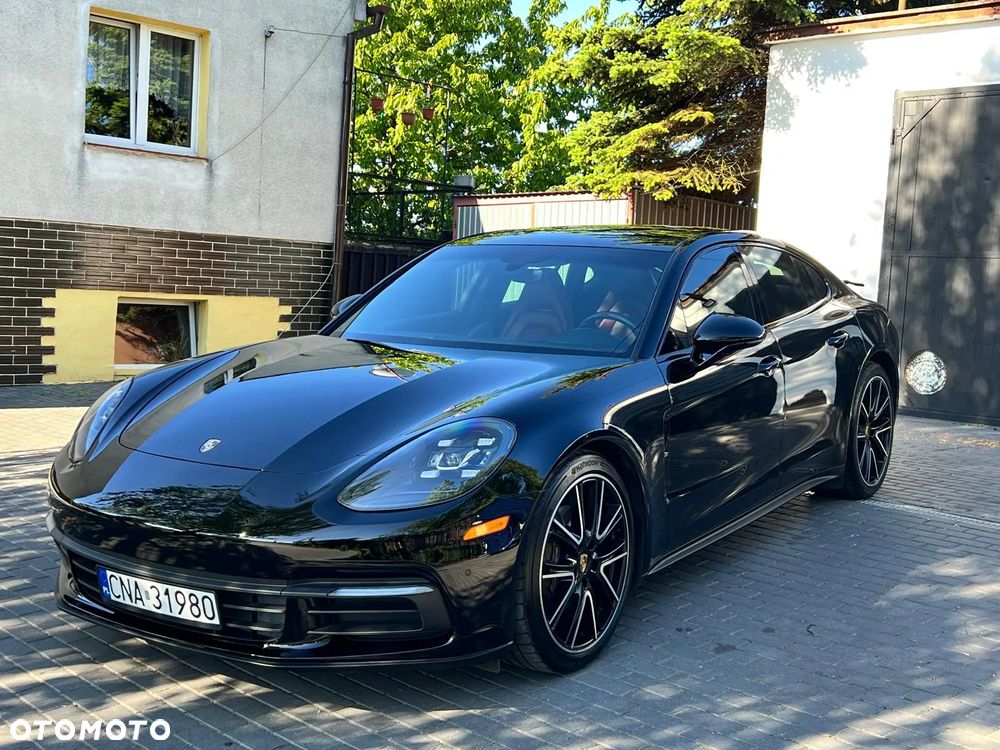 Porsche Panamera 4 - 9