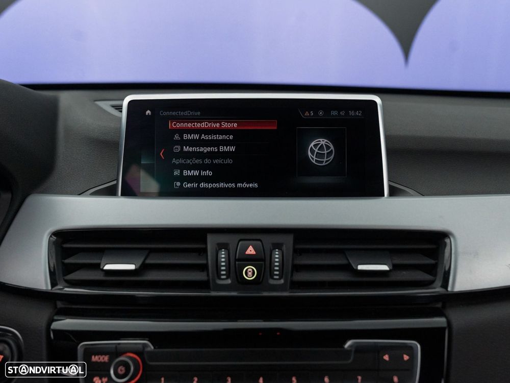 BMW X1 25 e xDrive Corporate Edition - 33