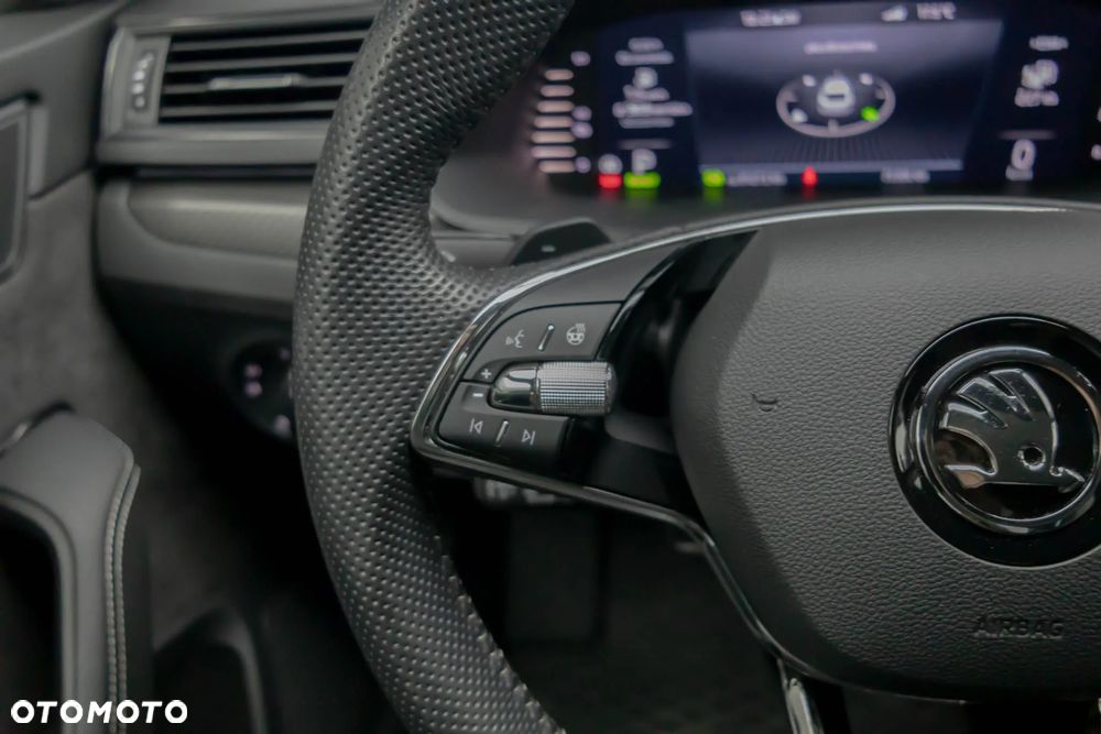 Skoda Superb 1.4 TSI Plug-In Hybrid Sportline DSG - 14