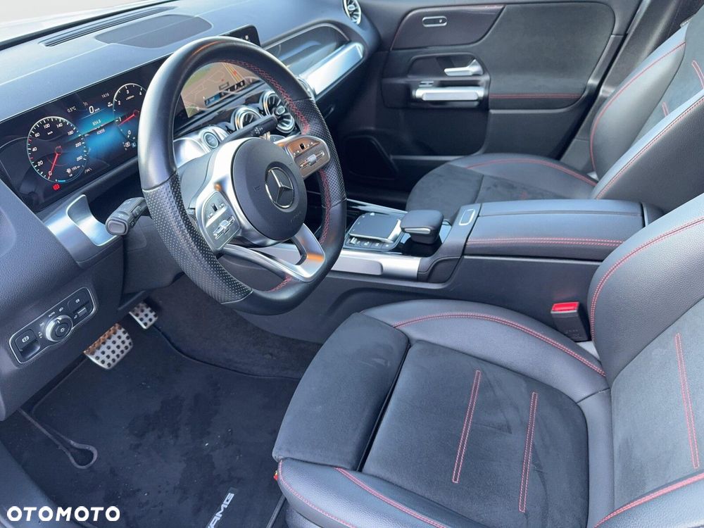 Mercedes-Benz GLB 200 d AMG Line 8G-DCT - 13