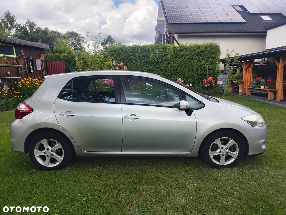 Toyota Auris - 4