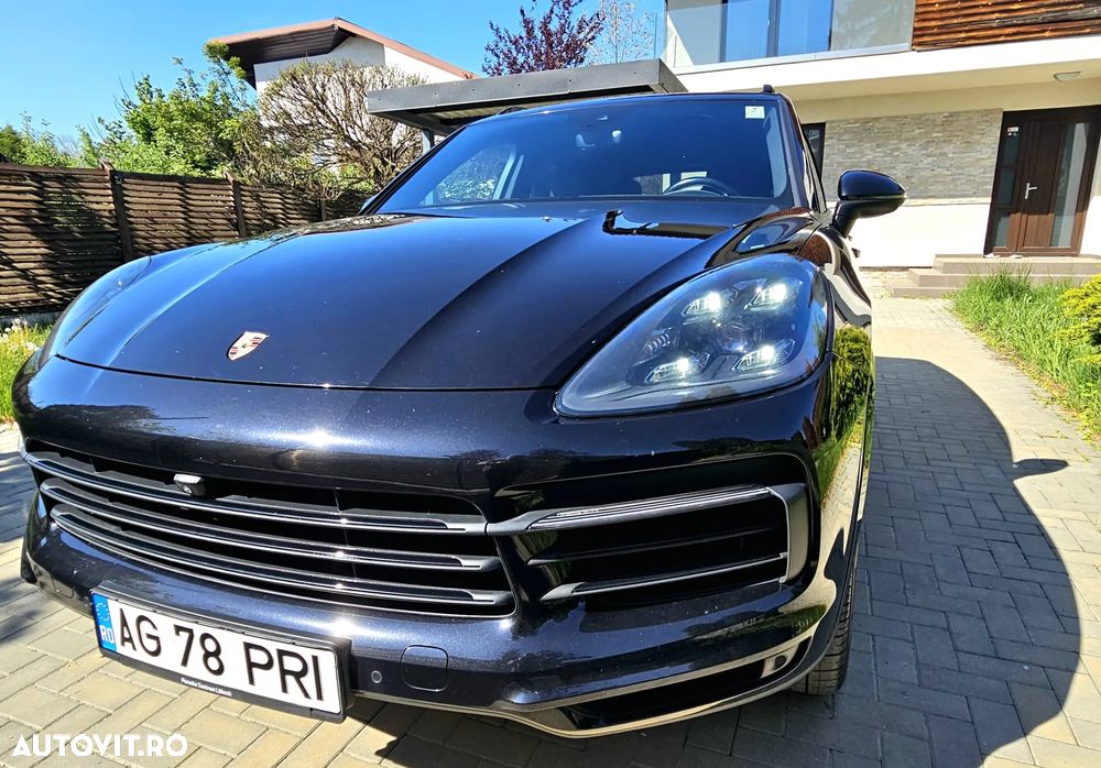 Porsche Cayenne Standard - 2