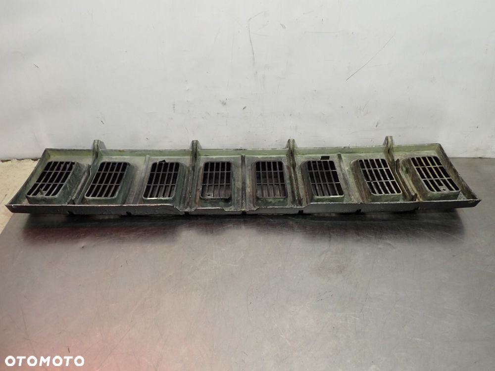 GRILL ATRAPA JEEP GRAND CHEROKEE I - 4
