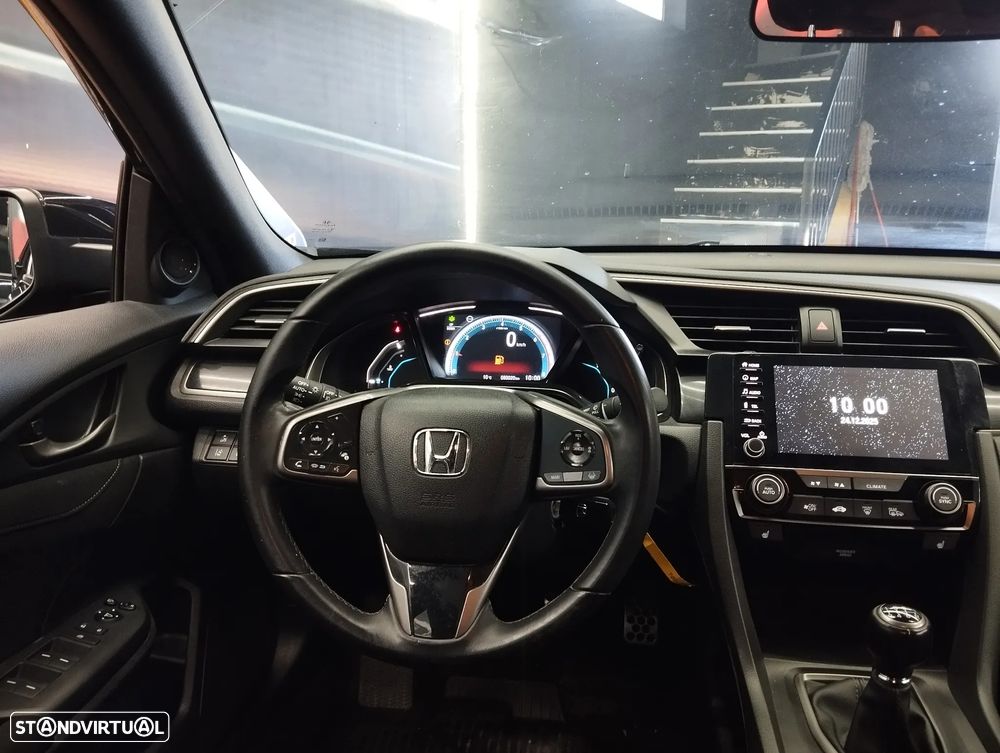 Honda Civic 1.0 i-VTEC Elegance Navi - 15