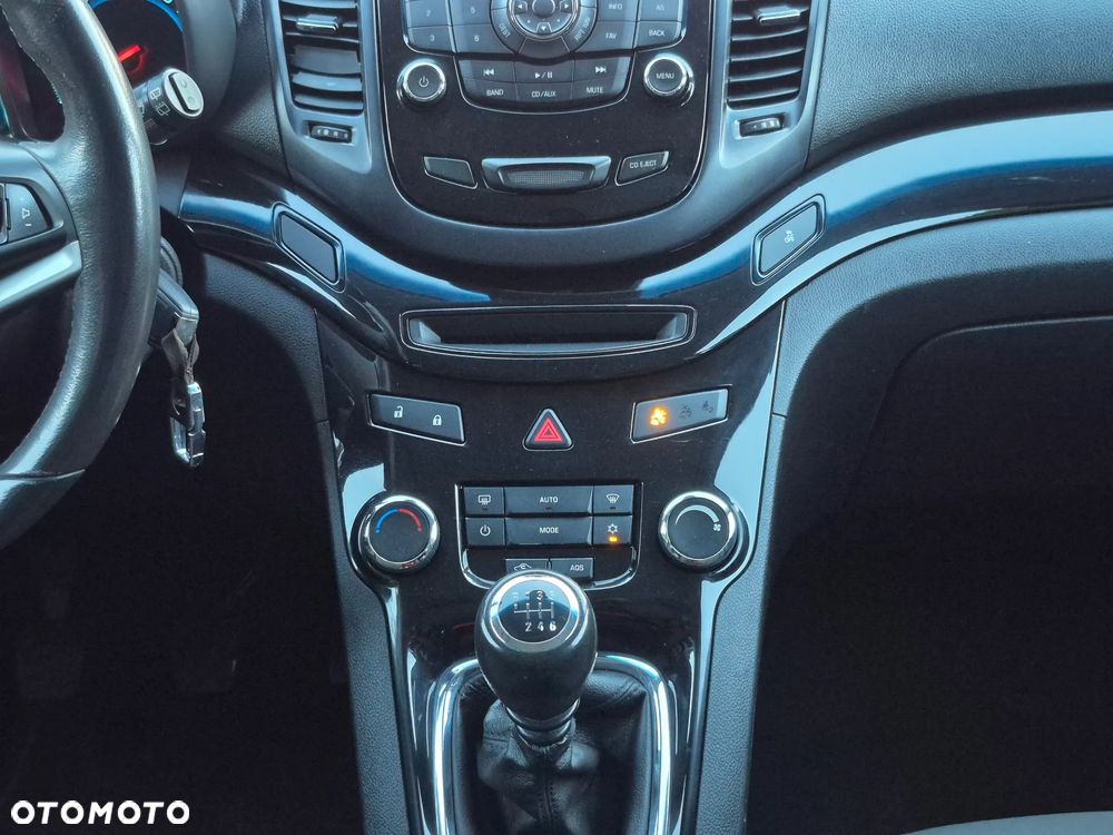 Chevrolet Orlando 2.0 D LTZ - 24