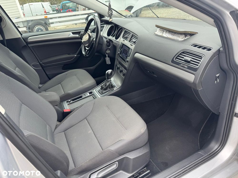 Volkswagen Golf 1.6 TDI DPF BlueMotion Technology DSG Comfortline - 15