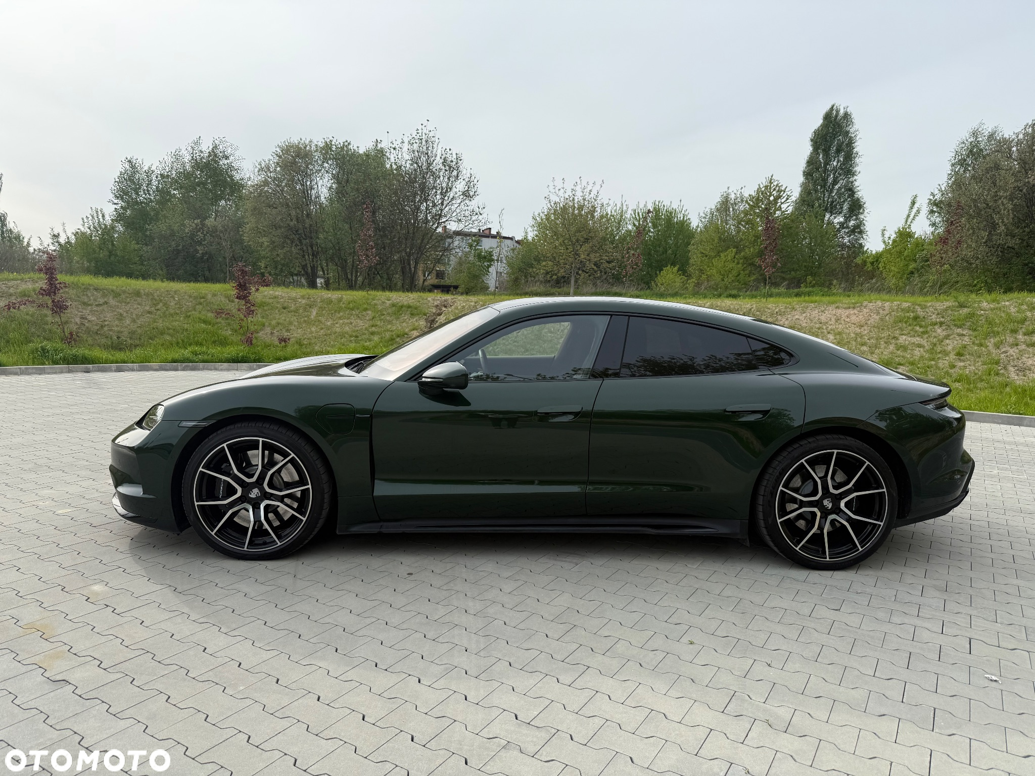 Porsche Taycan 105kWh Performance Plus - 2