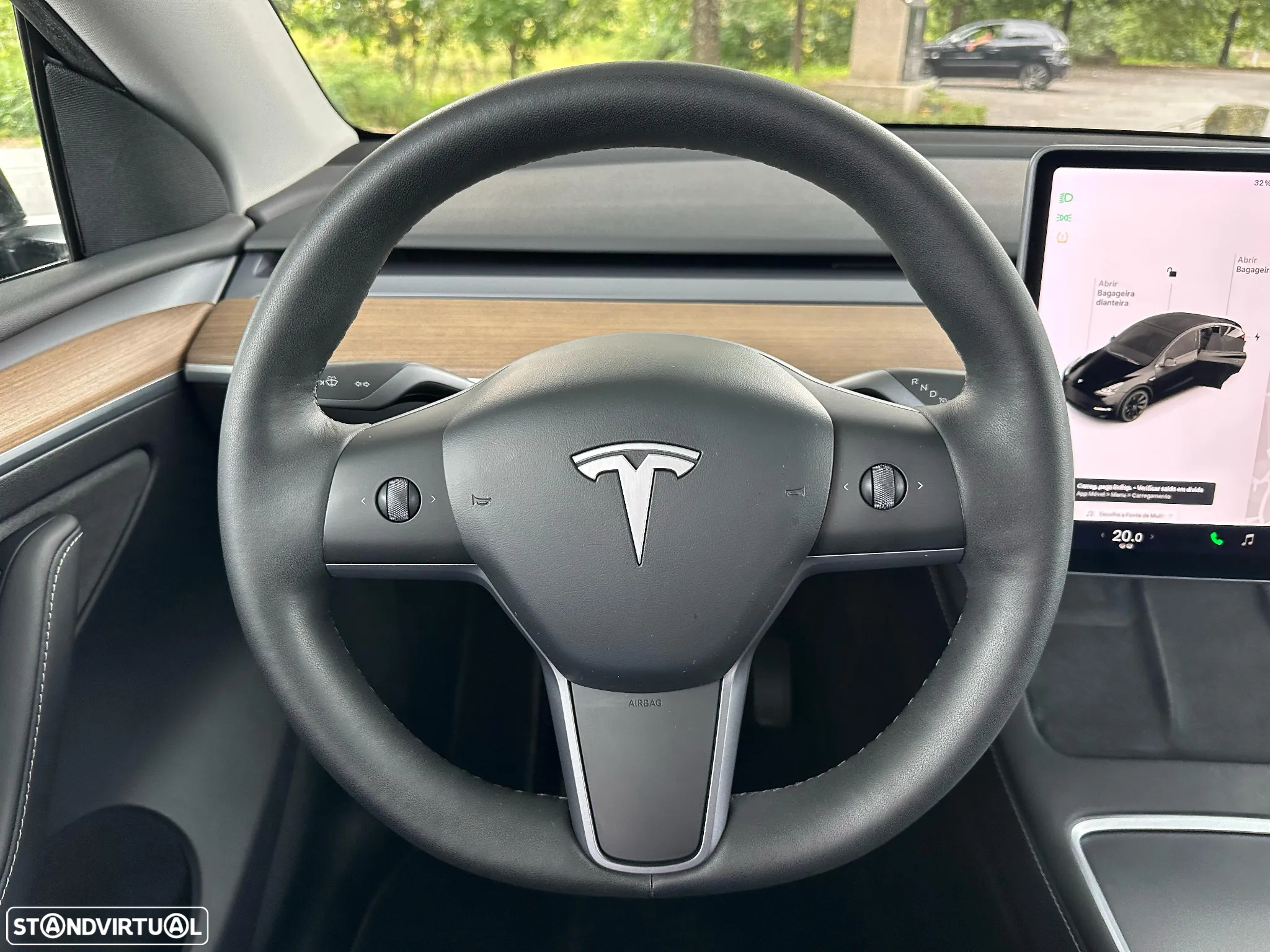 Tesla Model Y Long Range Dual Motor AWD - 31