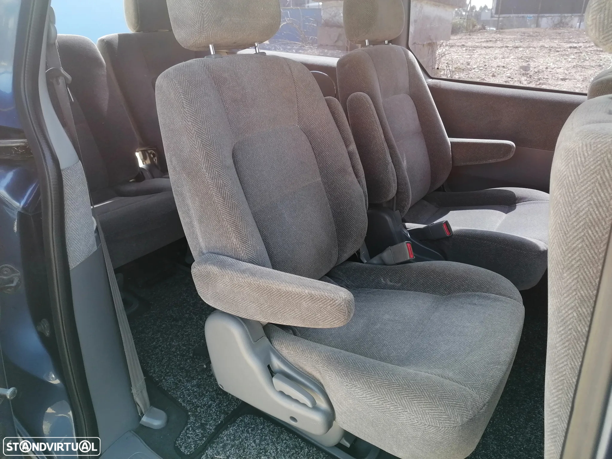 Kia Carnival - 6