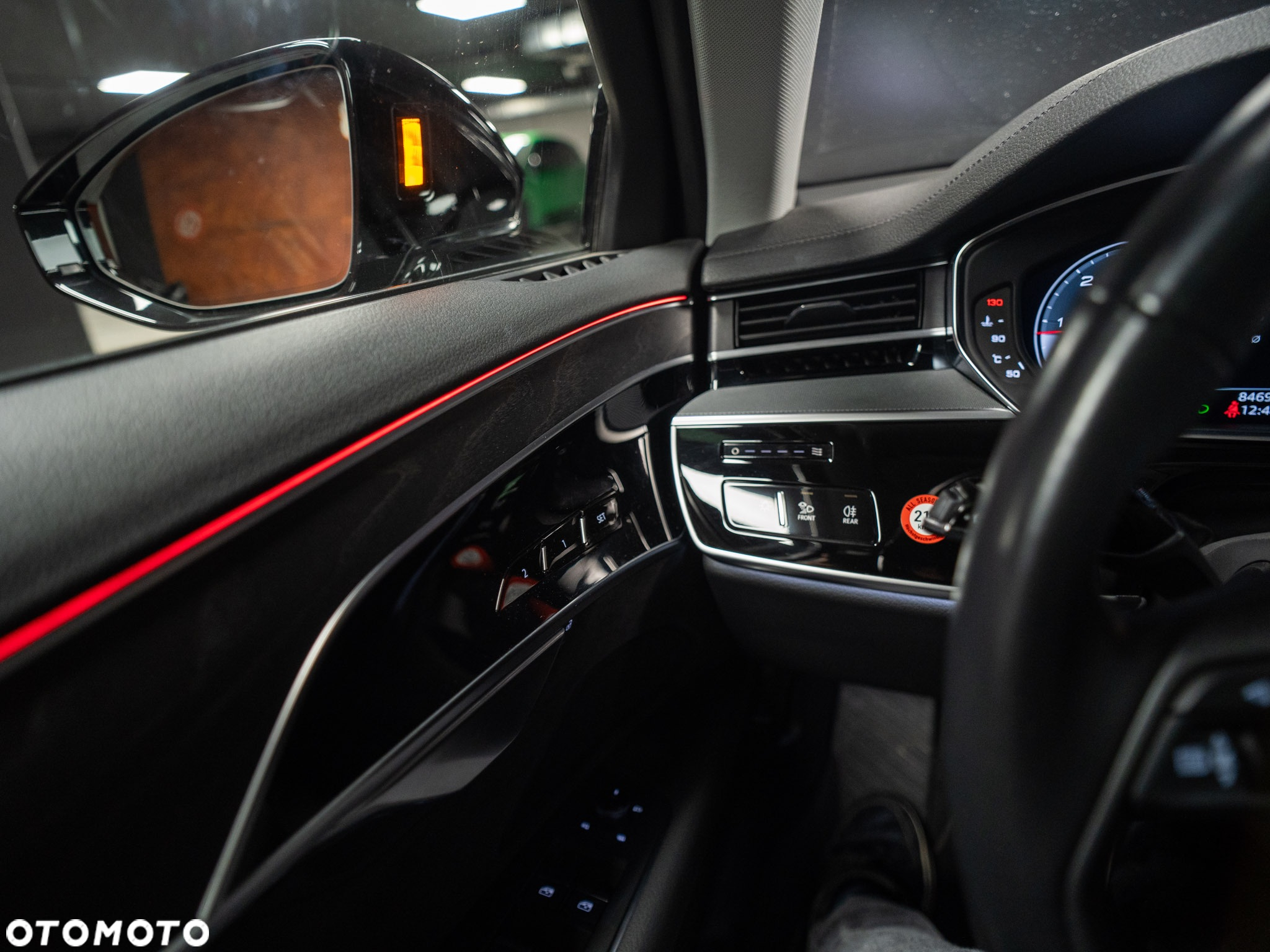 Audi A8 - 32