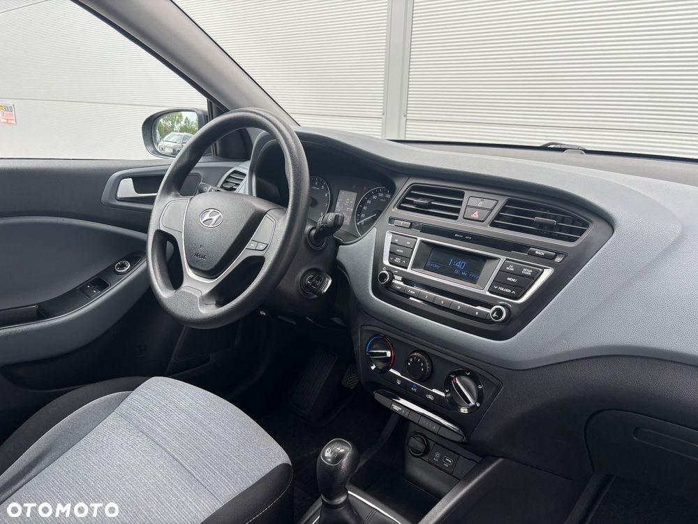 Hyundai i20 blue 1.2 Classic - 34
