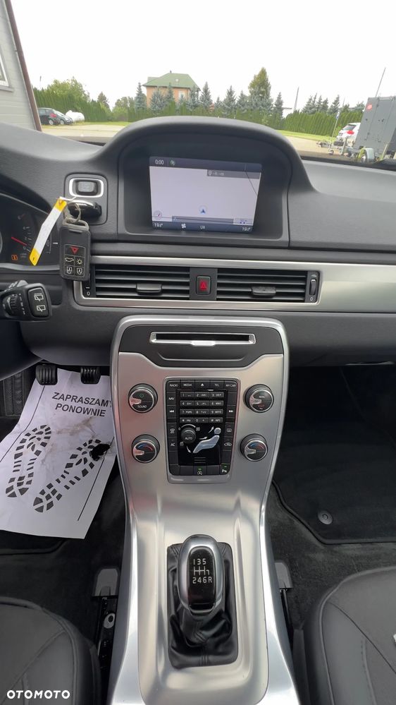 Volvo V70 D4 Kinetic - 29