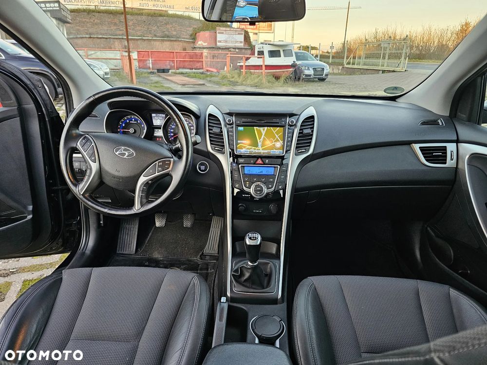 Hyundai i30 1.6 GDI BlueDrive Go - 16