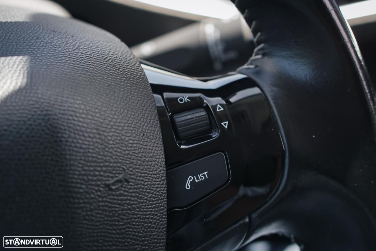 Peugeot 308 1.2 PureTech Style - 21