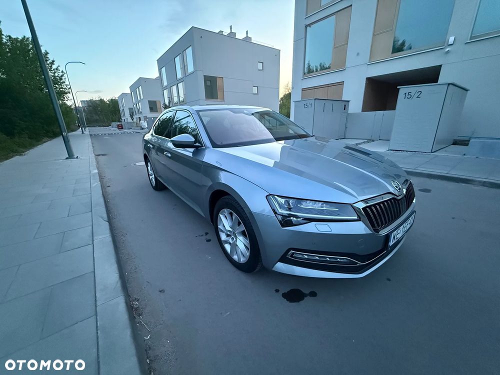 Skoda Superb 2.0 TDI SCR 4x4 Style DSG - 1