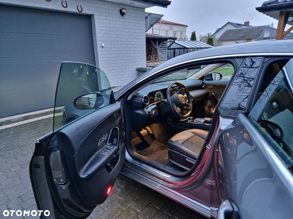 Mercedes-Benz CLA 180 d 7G-DCT - 7