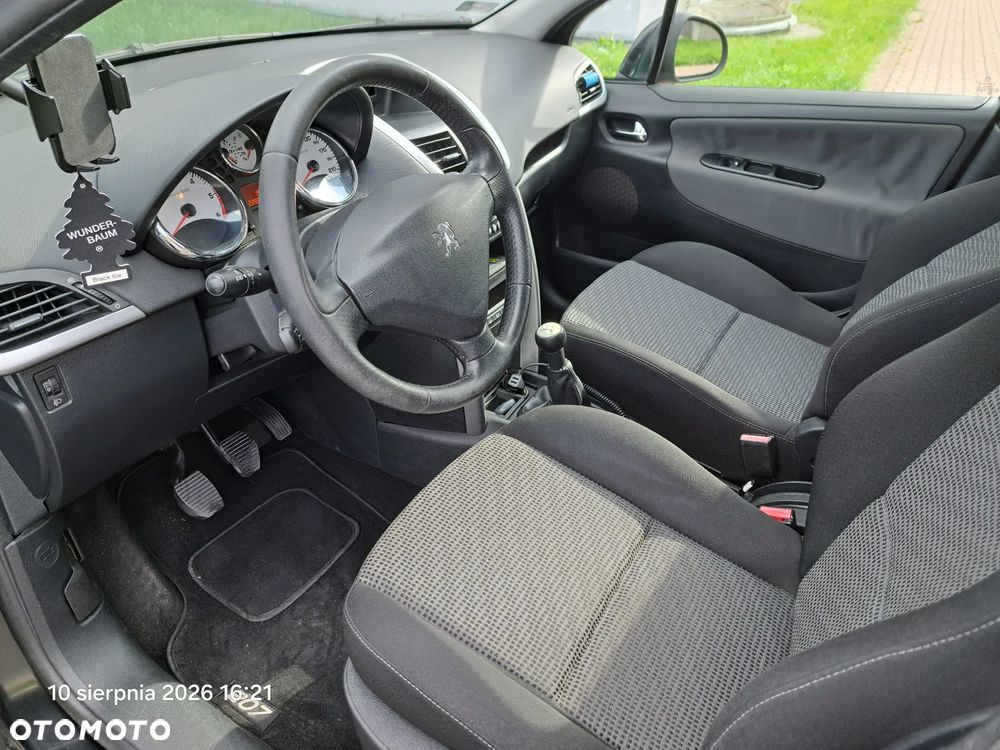Peugeot 207 1.6 HDi 16V Trendy - 11