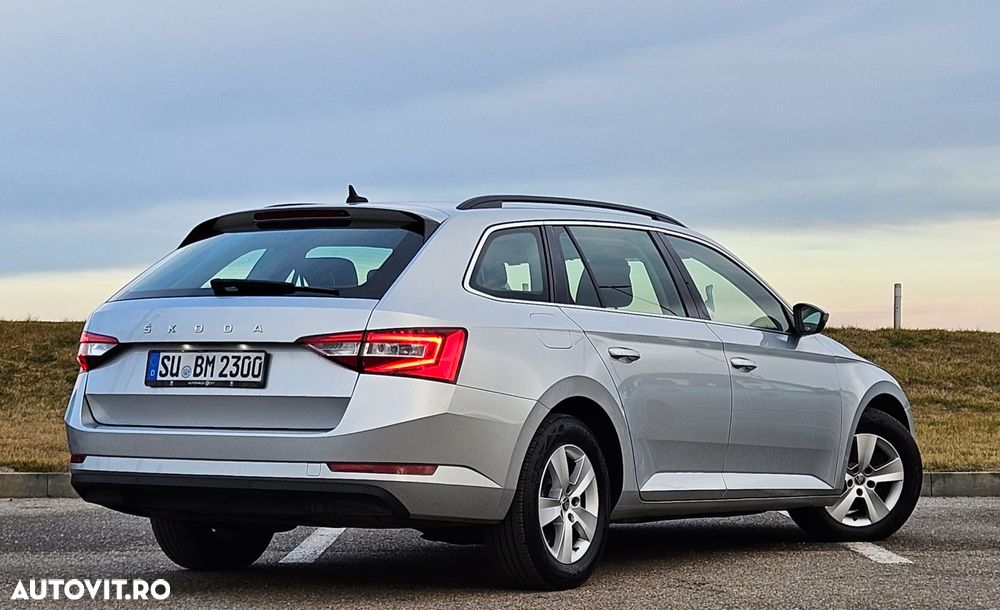 Skoda Superb 2.0 TDI DSG Premium Edition - 3