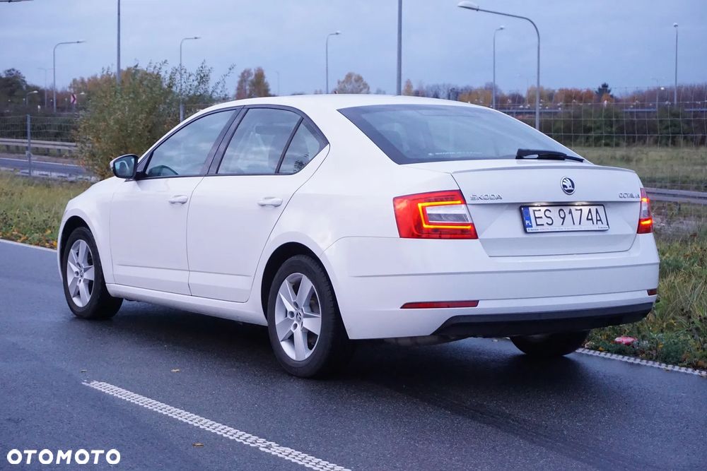 Skoda Octavia 2.0 TSI Ambition DSG - 7