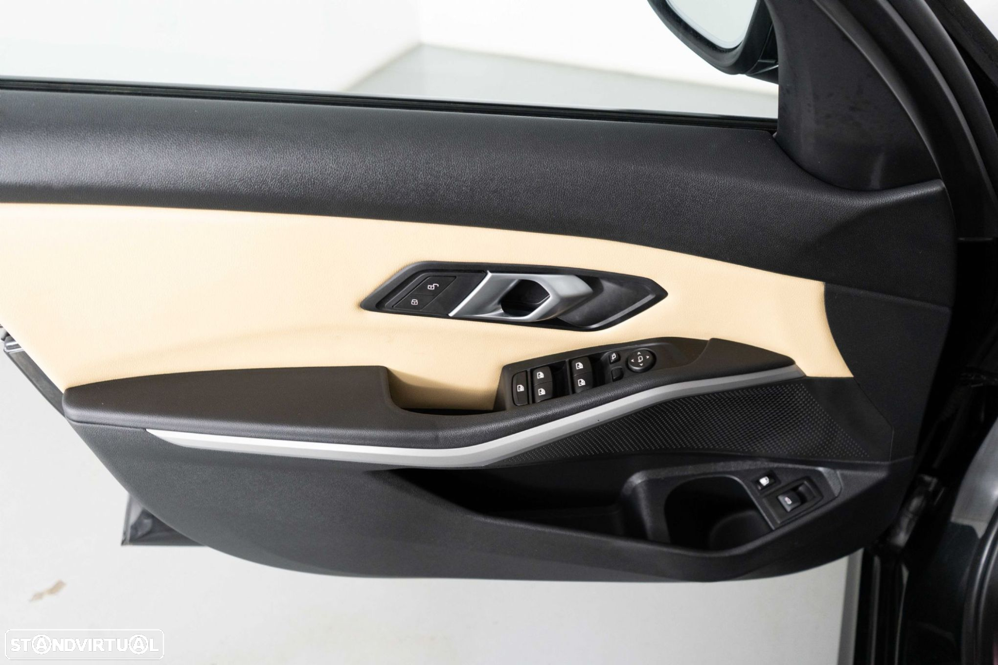 BMW 330 e Touring Line Luxury Auto - 19