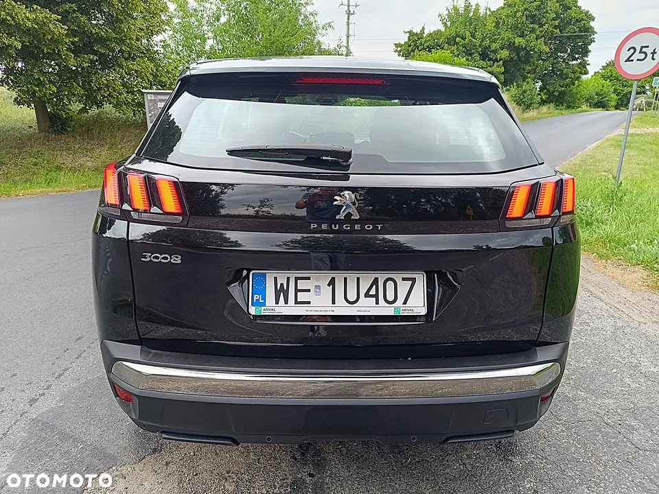 Peugeot 3008 1.5 BlueHDi Allure S&S - 10