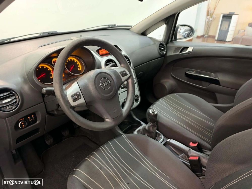 Opel Corsa 1.2 Cosmo - 10