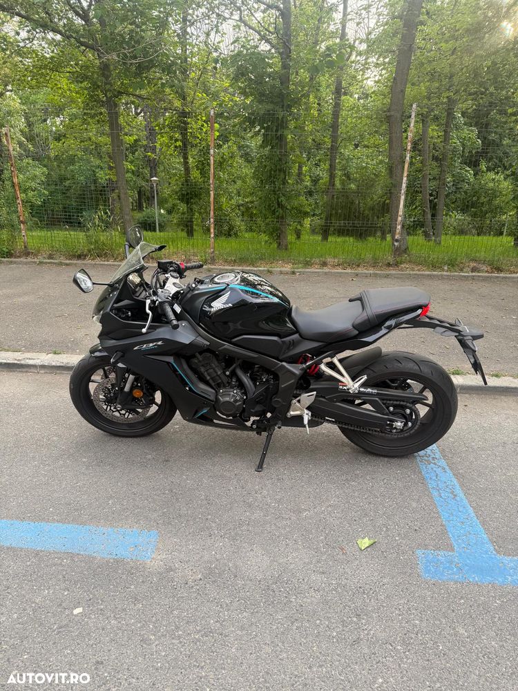 Honda CBR 650R - 3