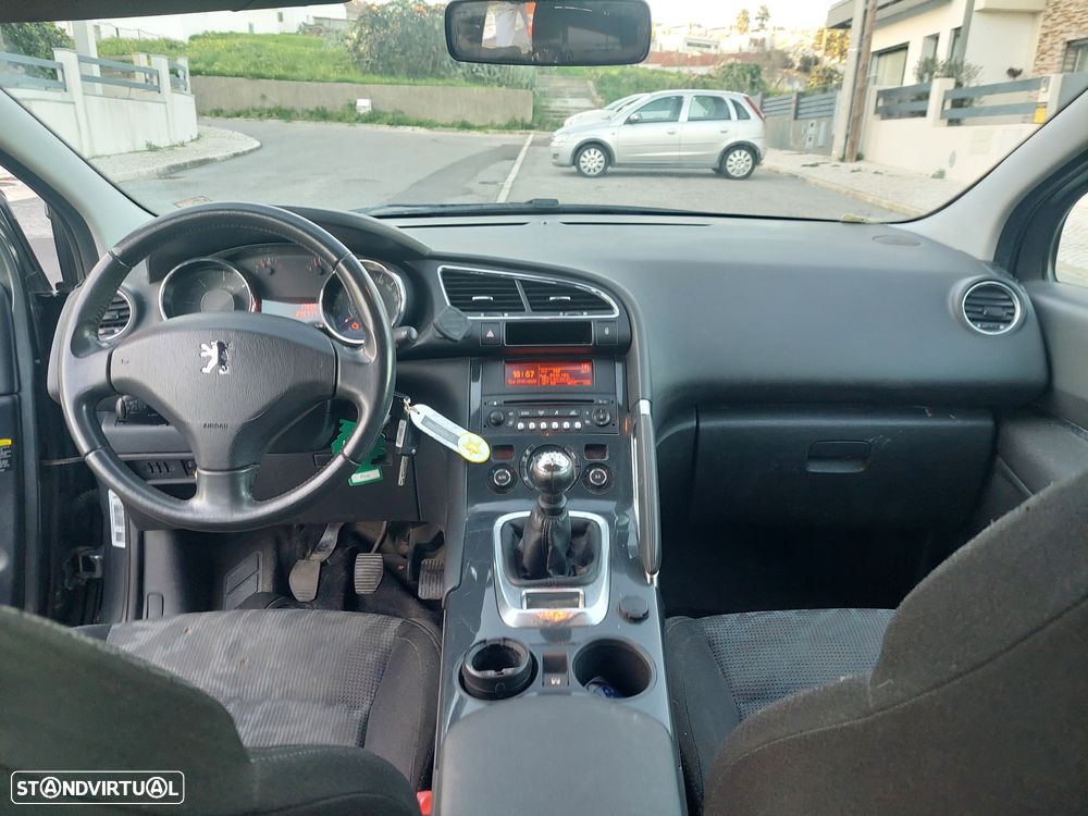 Peugeot 3008 1.6 HDi Executive - 13