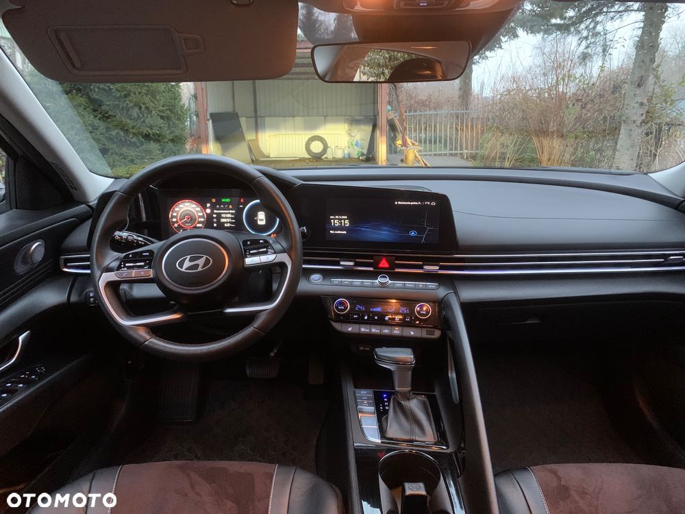 Hyundai Elantra 1.6 Smart CVT - 10