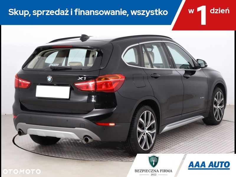 BMW X1 - 6
