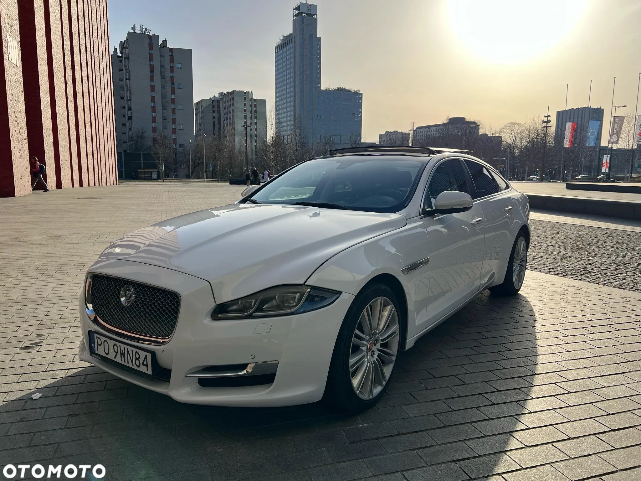 Jaguar XJ - 1